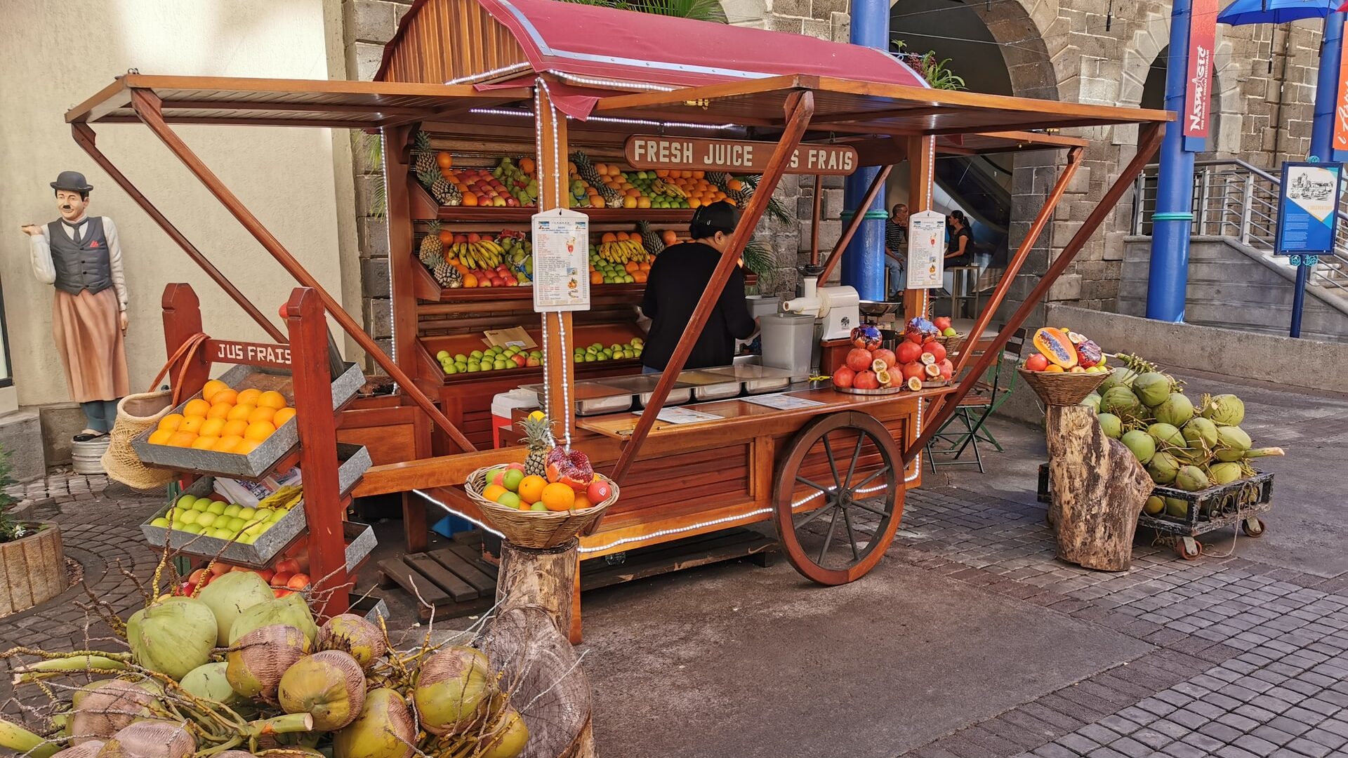 Mauritius market stall shopping